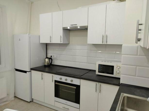 1-К Кв Ж/М Радужный Apartment Oldenburg Bagian luar foto